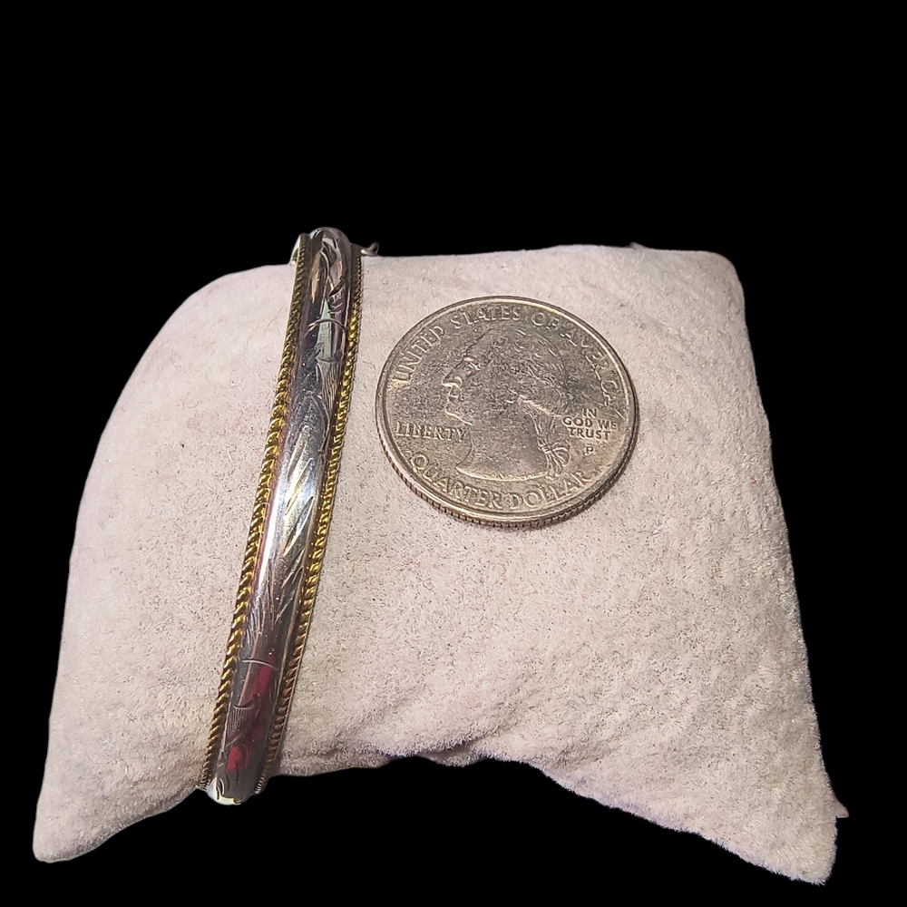 Vintage Sterling Silver Two-Tone Etched Bangle Bracelet With Hinge - Picture 4 of 11